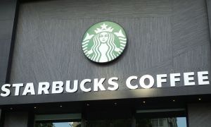 Starbucks di Hangzhou Didenda Rp21 Juta