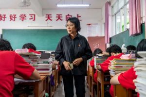 Guru di China Bantu 1.804 Gadis Mengubah Takdir &hellip;