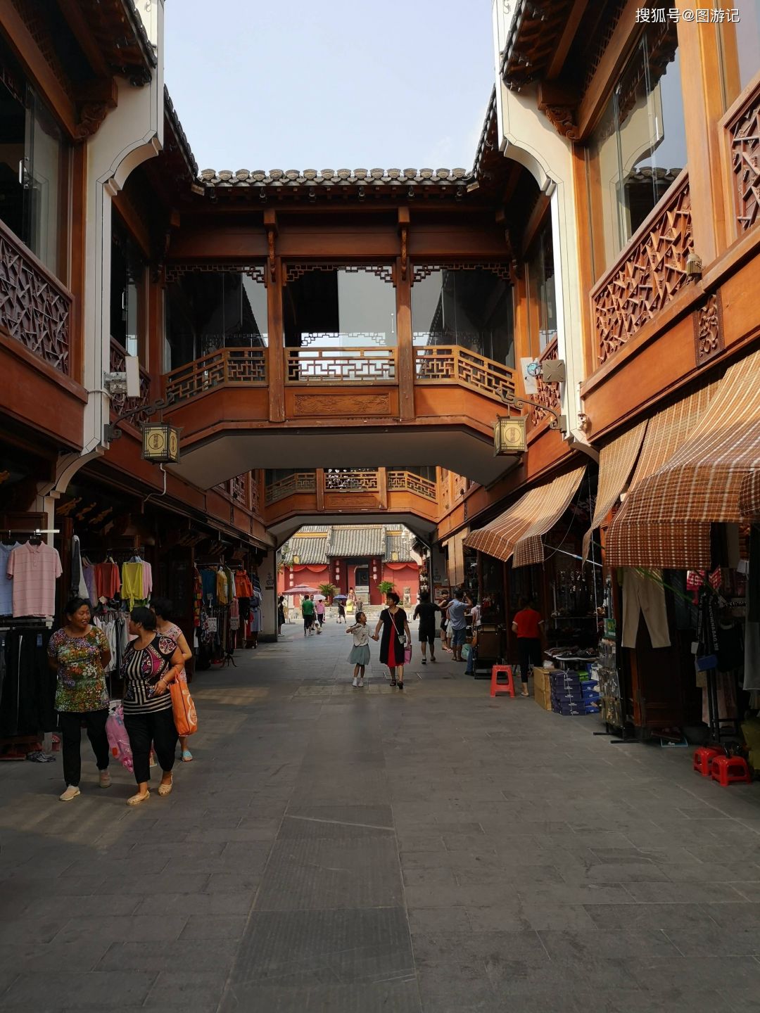 Kuil Chenghuang, Destinasi Favorit Wisatawan di Hefei-Image-5