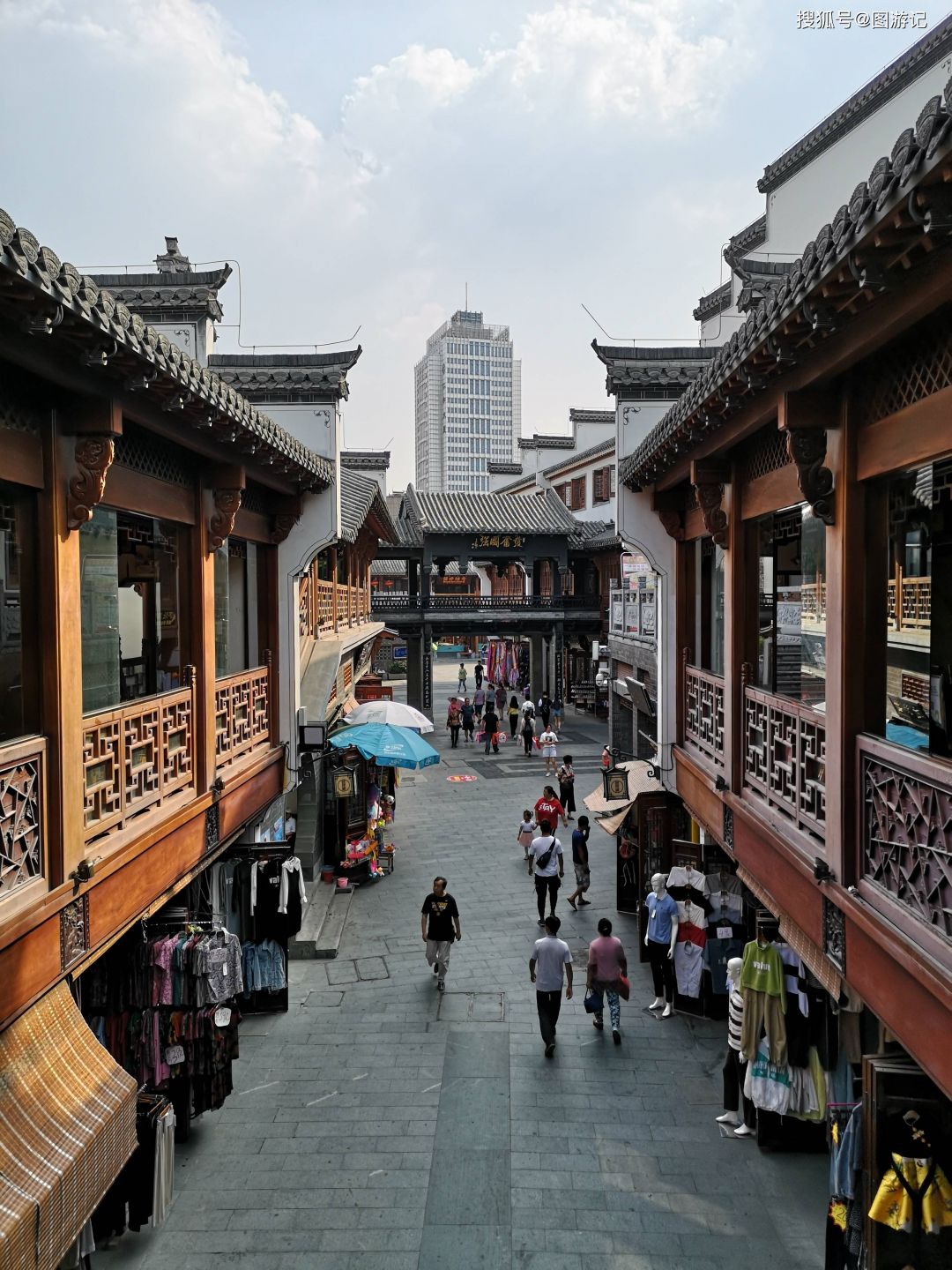 Kuil Chenghuang, Destinasi Favorit Wisatawan di Hefei-Image-3