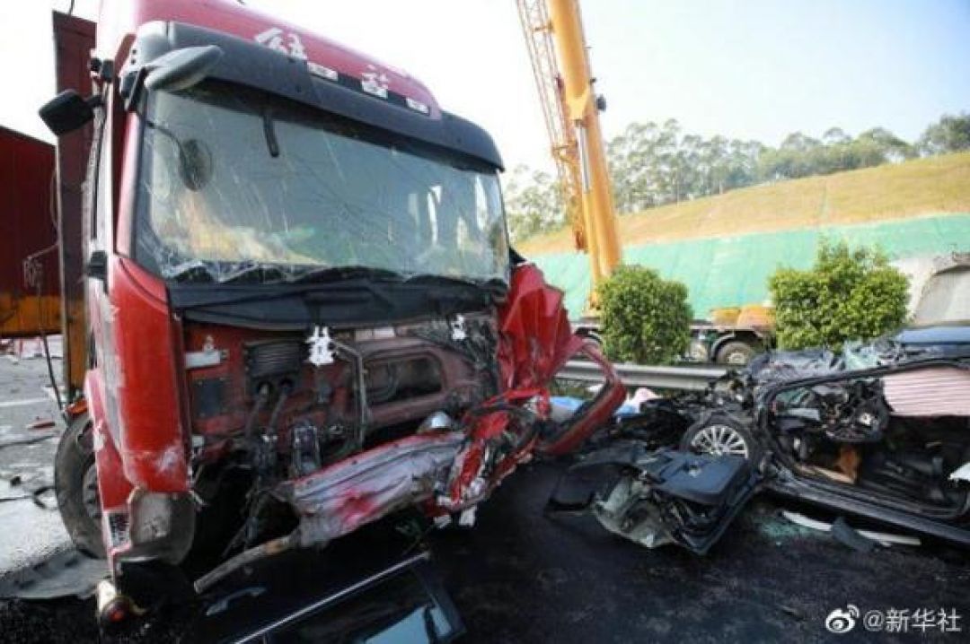 5 Tewas 11 Cedera di Kecelakaan China Selatan-Image-1