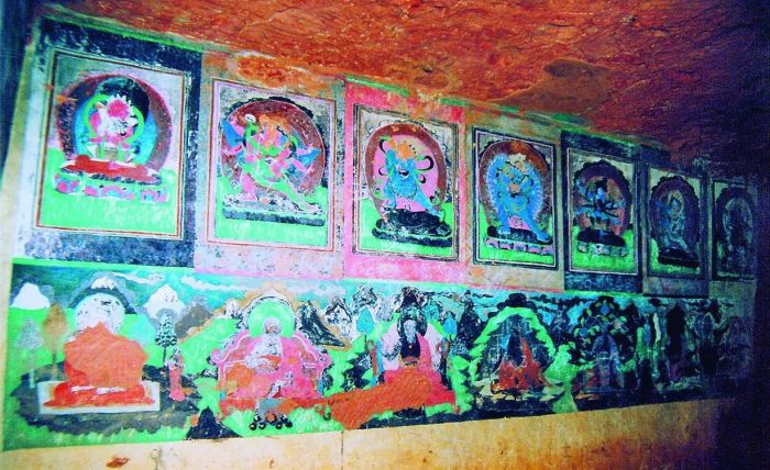 Tujuh Gua Mural Di Alzhai Grottoes Dipugar-Image-1