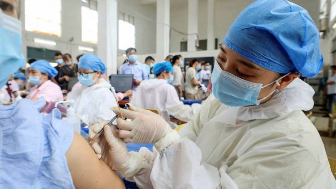 78% Persen Lebih Populasi China Sudah Terima Vaksin-Image-1