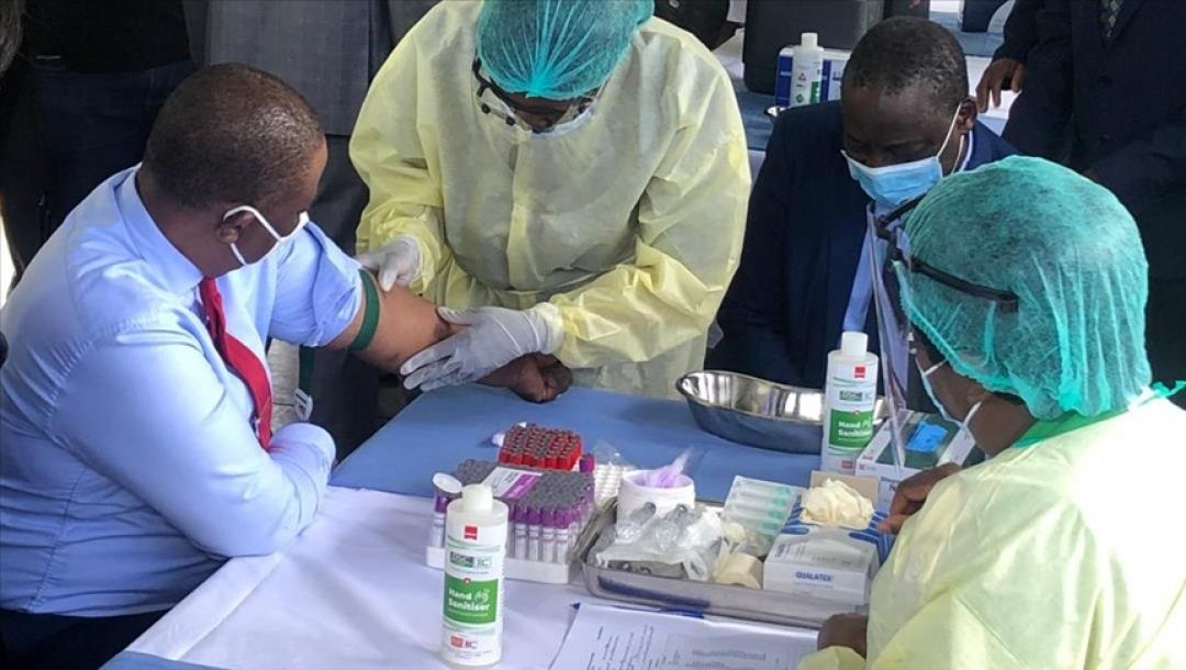 Vaksin China Tahan Gelombang III COVID-19 di Zimbabwe-Image-1