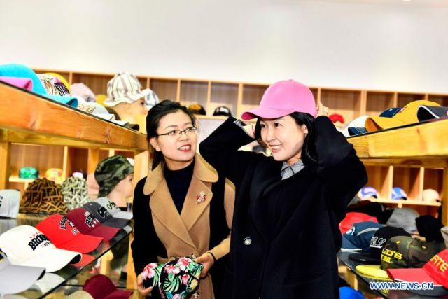 POTRET: Kota Ligezhuang Tingkatkan Industri Topi-Image-7