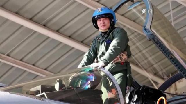 Tugu Peringatan Martir Zhang Chao Diresmikan Di Sebelah Pesawat J-15-Image-4